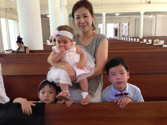6-church-wedding-guests-hawaii.jpg