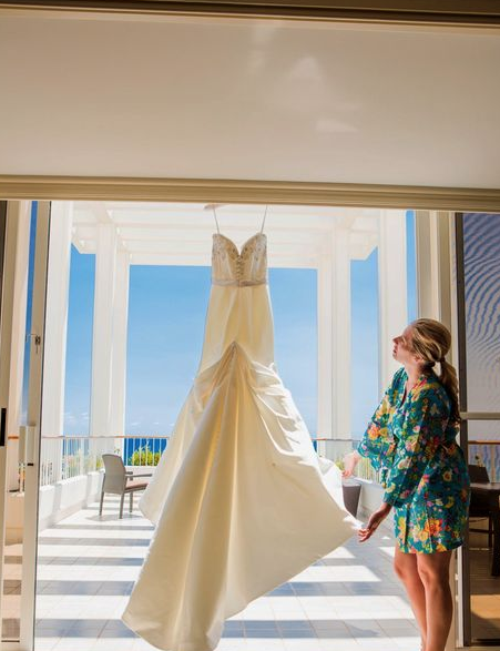 11-jw-marriott-ihilani-koolina-bridal-gown.png