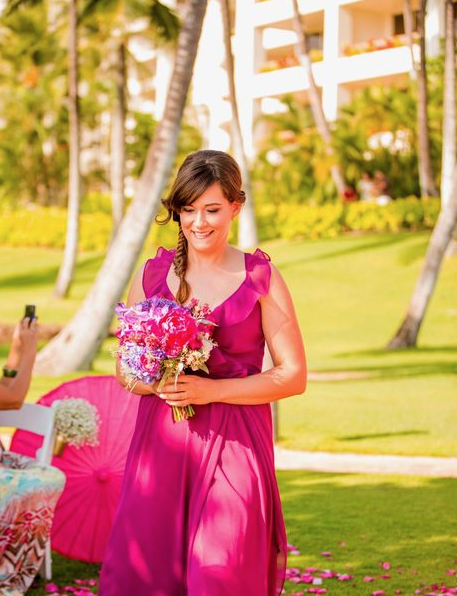 13-bridesmaid-wedding-hawaii.png