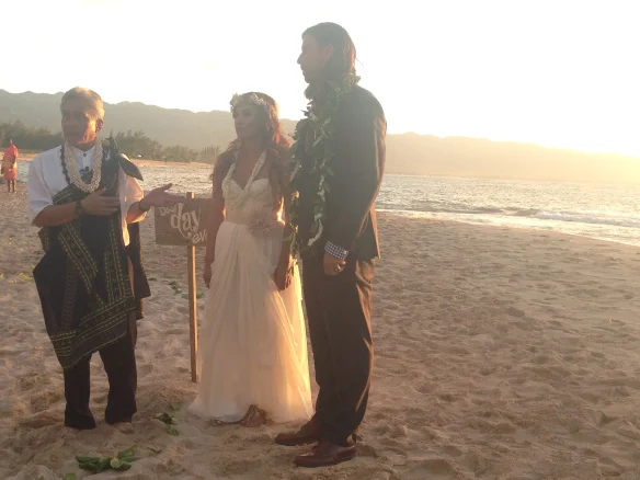8-papailoa-beach-wedding-ceremony.jpg
