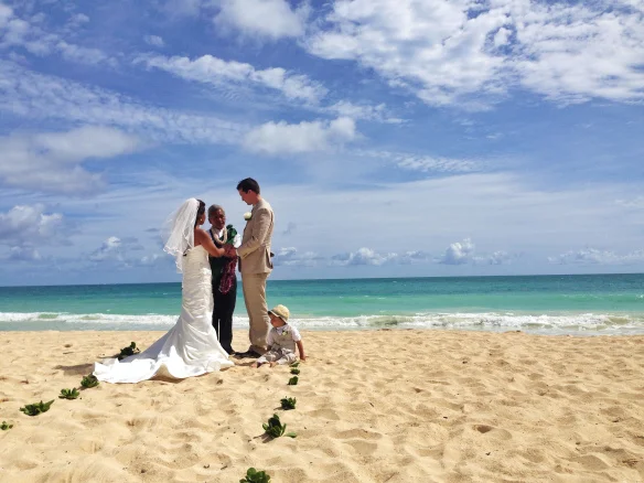 8-beach-hawaii-wedding-vows.jpg