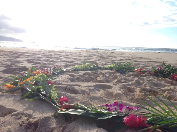 4-oahu-north-shore-florals.jpg