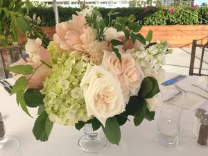 6-floral-centerpiece-passion-roots.jpg