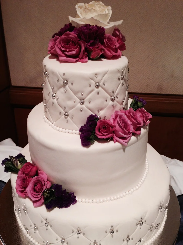 13-wedding-cake.jpg