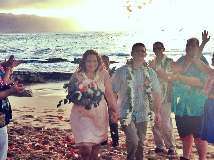 1-jacqueline-caleb-hawaii-wedding.jpg