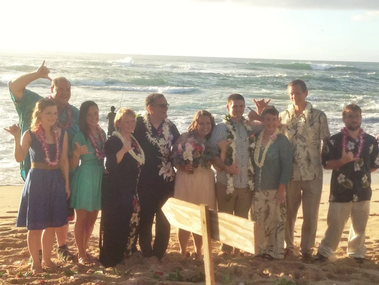15-hawaii-beach-ceremony-oahu.jpg