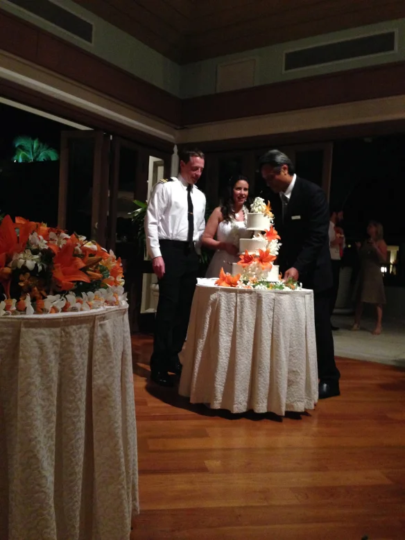 Halekulani hotel waikiki wedding.jpg