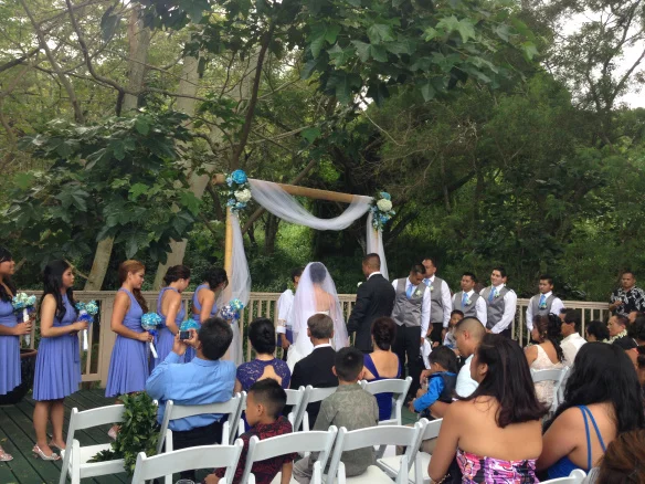 bella sophia estate hawaii wedding.jpg