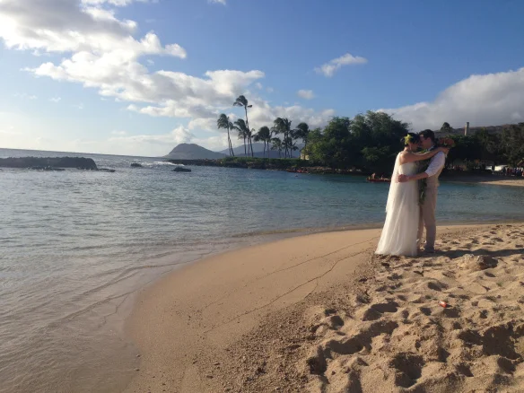 paradise cove beach hawaii wedding.jpg