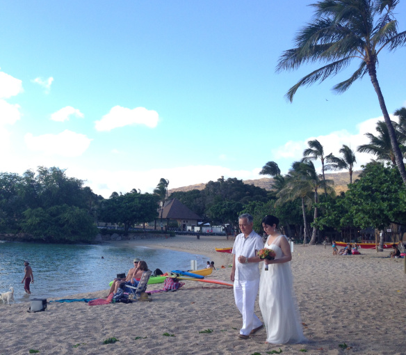 paradise cove beach hawaii wedding.jpg