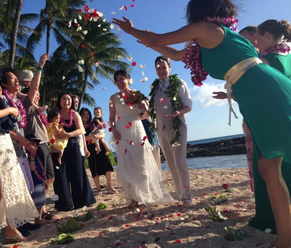 paradise cove beach hawaii wedding.jpg