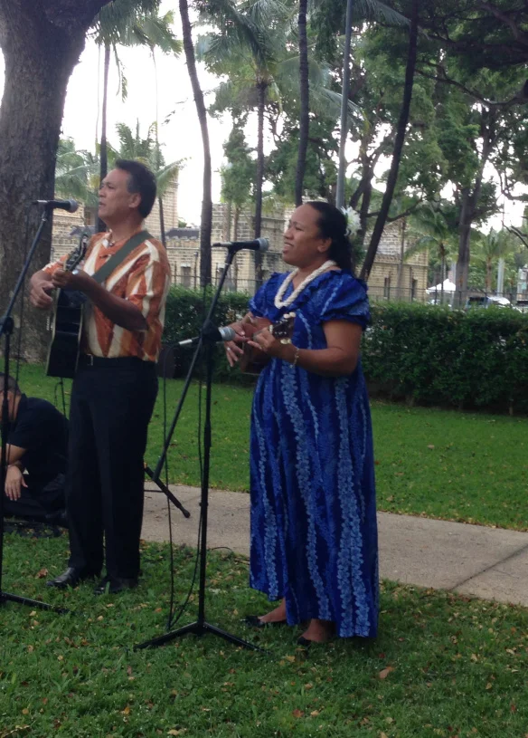 hawaii state art museum wedding.jpg