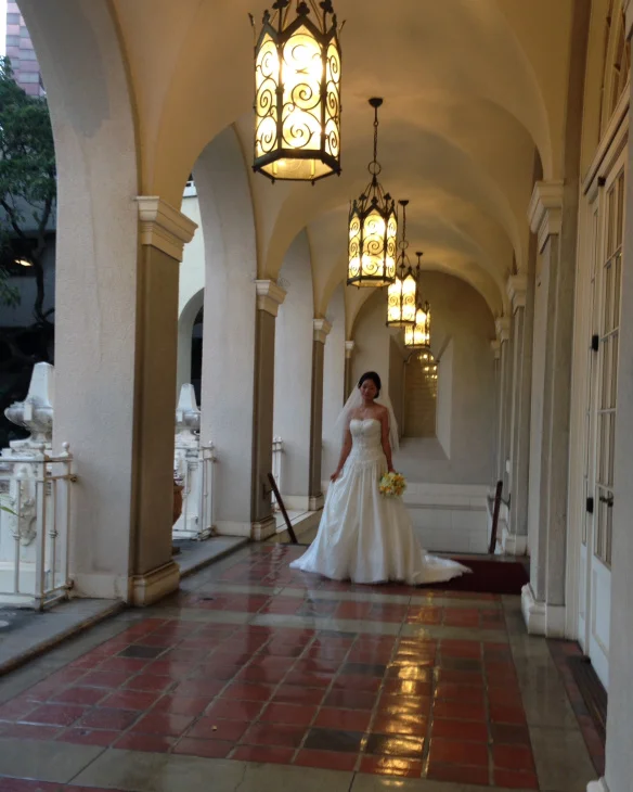 hawaii state art museum wedding.jpg