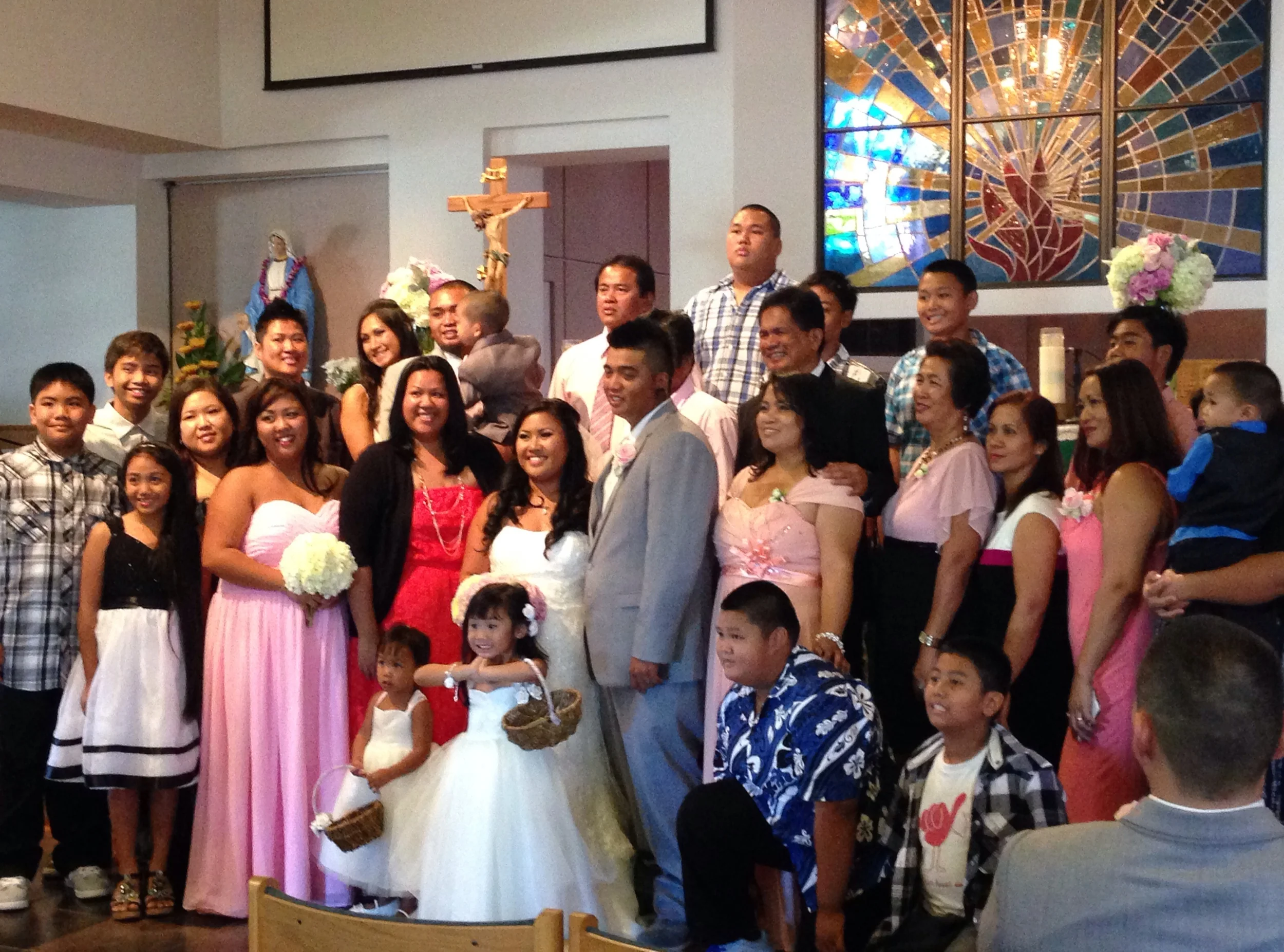 15-church-oahu-wedding-party.JPG