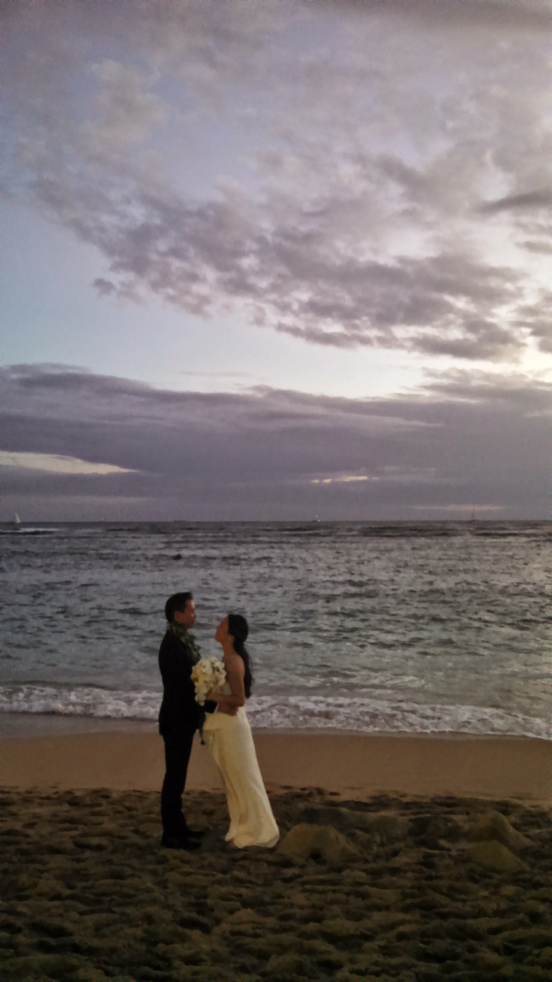 18-waikiki-sunset-wedding.jpg