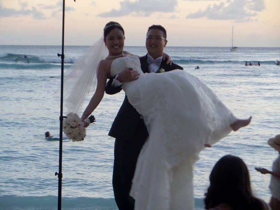 21-alex-rita-sunset-waikiki-wedding.jpg