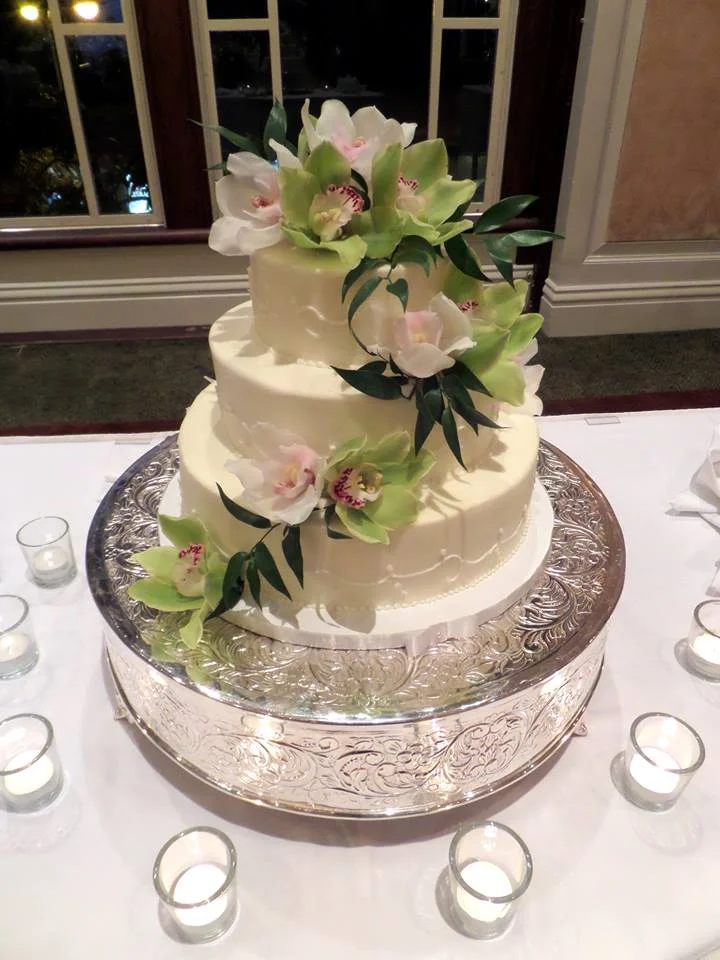 27-hawaii-wedding-cake.jpg