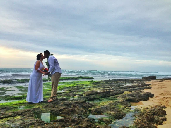 13-papailoa-beach-wedding-sunset.jpg