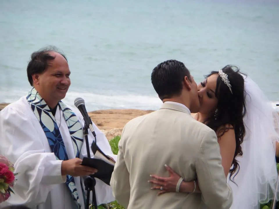 22-ky-lorrie-hawaii-bride-groom.jpg