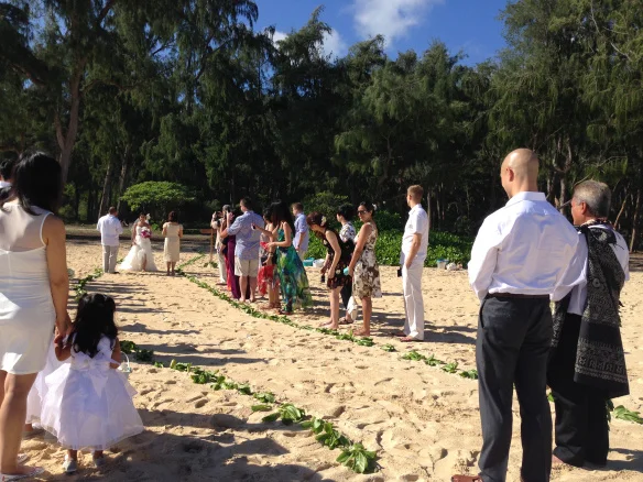 7-waimanalo-beach-wedding-ceremony.jpg