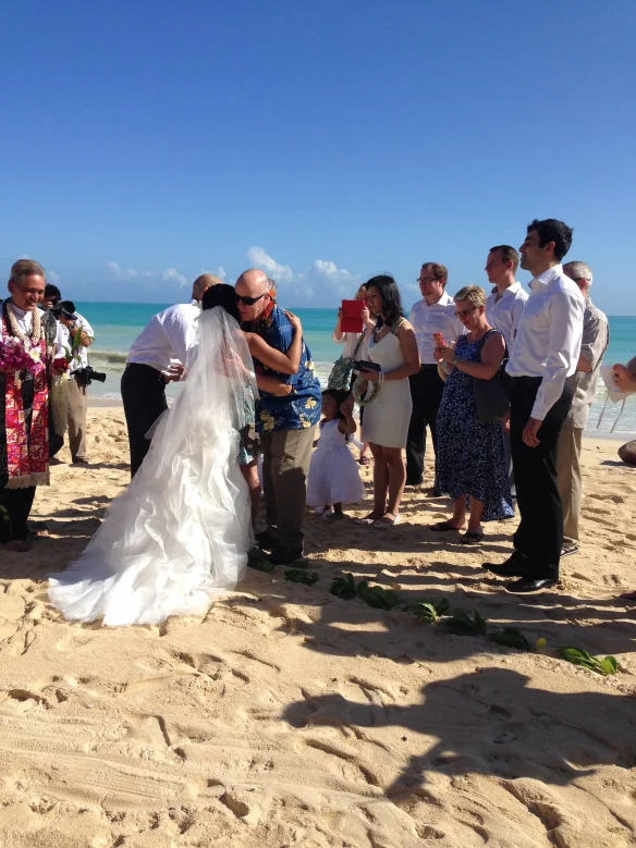 9-waimanalo-beach-wedding-ceremony.jpg