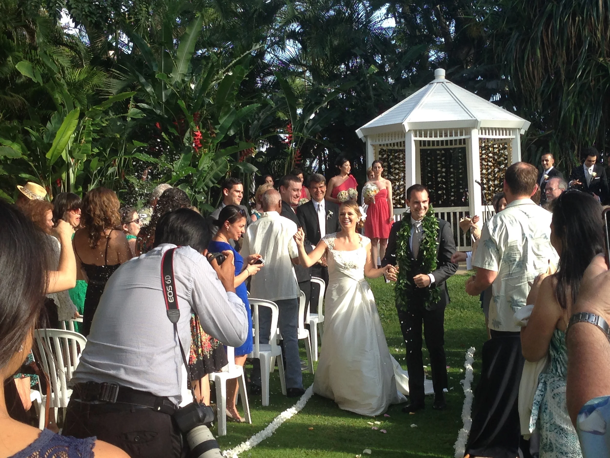 4-oahu-garden-ceremony.JPG