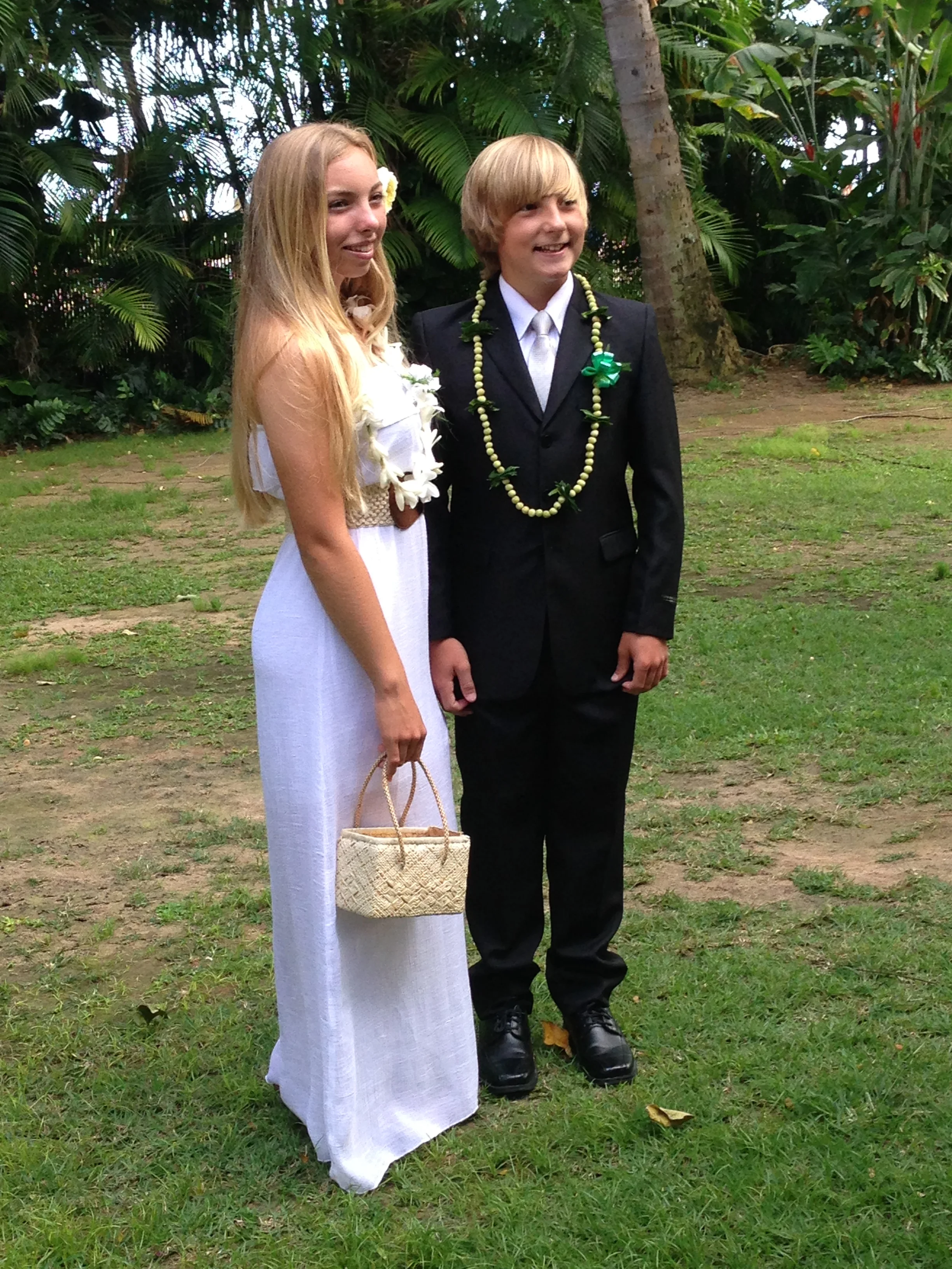 5-oahu-flower-girl-ring-bearer-hawaii.JPG