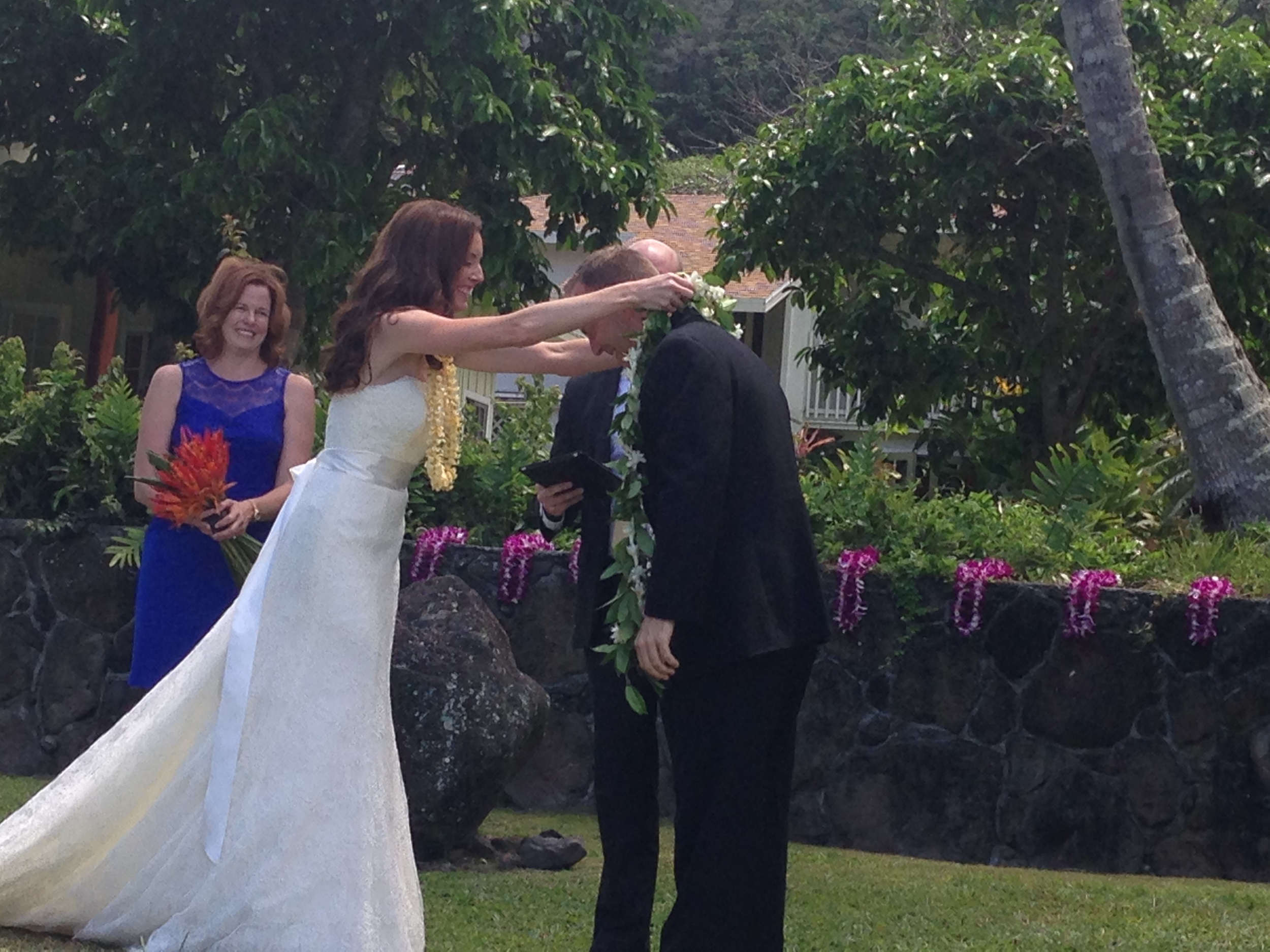 hawaiian-lei-exchange