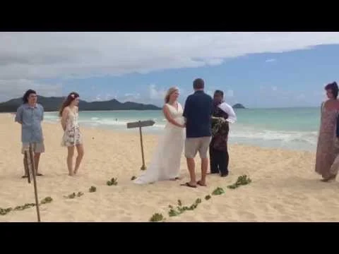 Daniel & Liz's Waimanalo Beach Wedding - Best Day Ever Hawaii