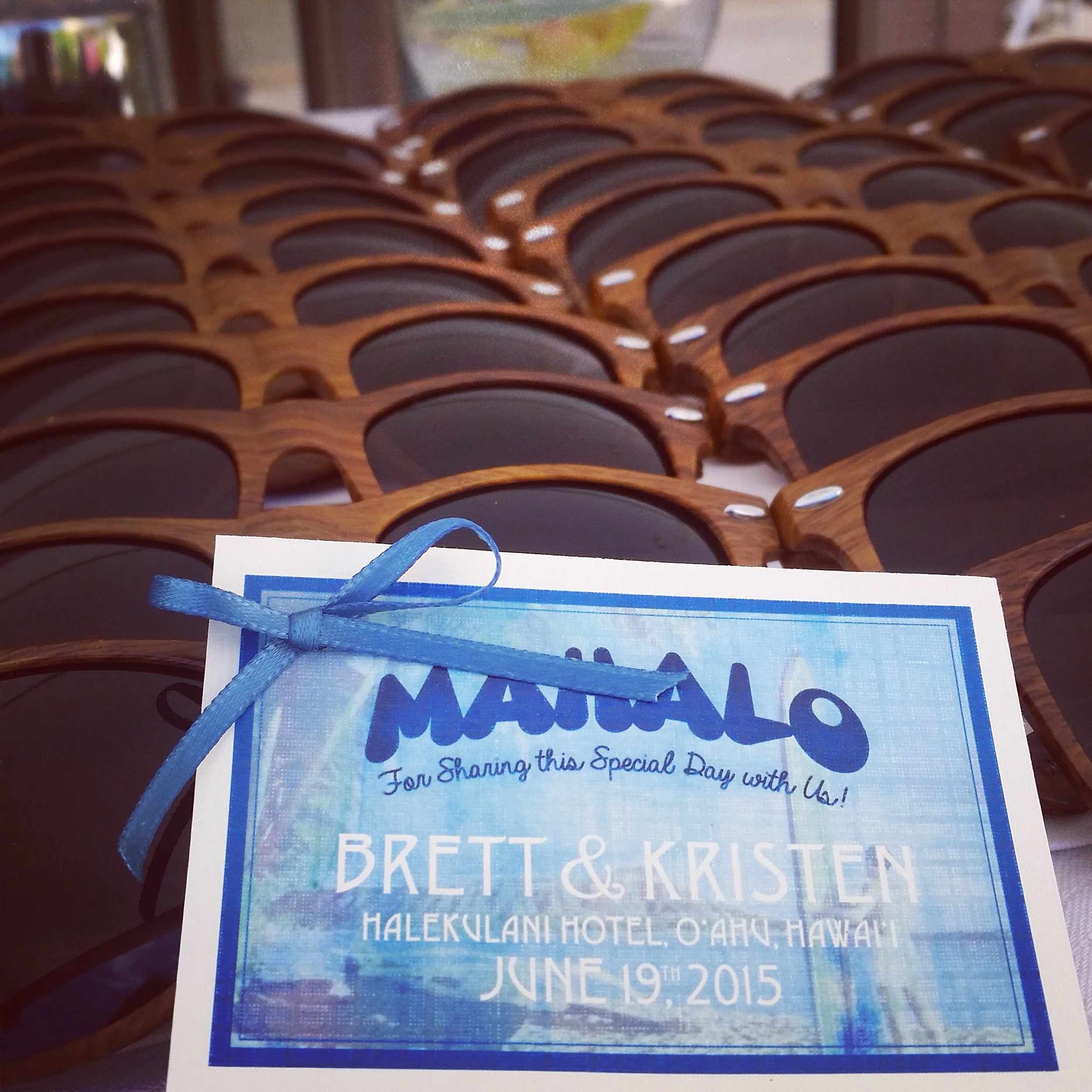 wedding-sunglass-favors