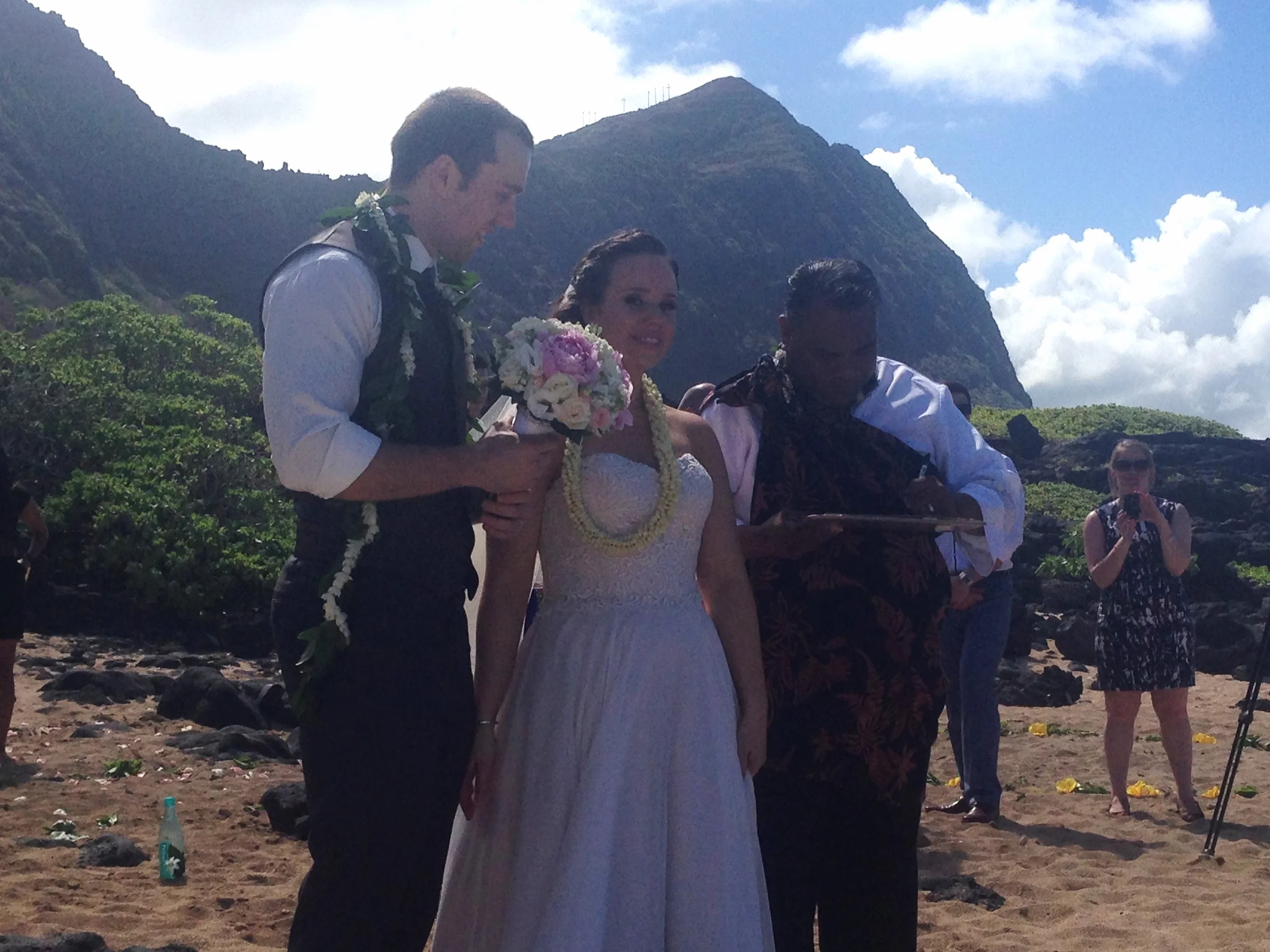 19-oahu-beach-wedding-1.JPG