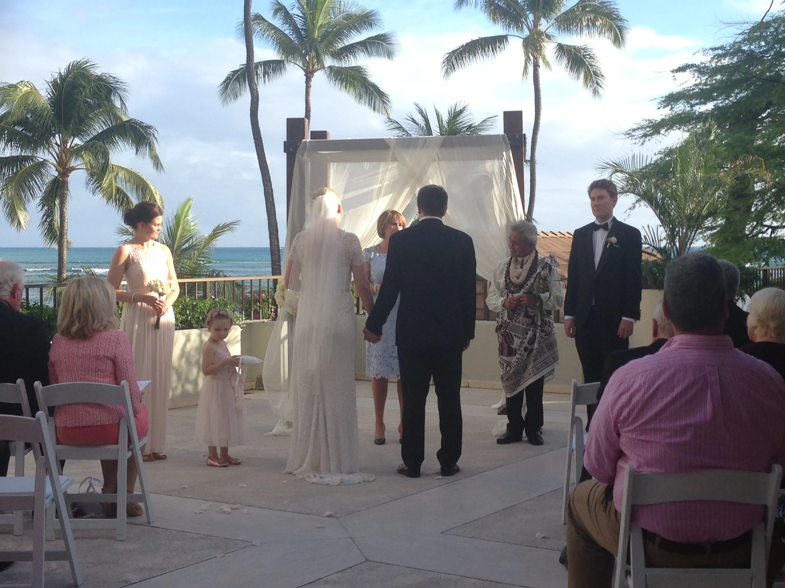 8-halekulani-hau-terrace-wedding.JPG
