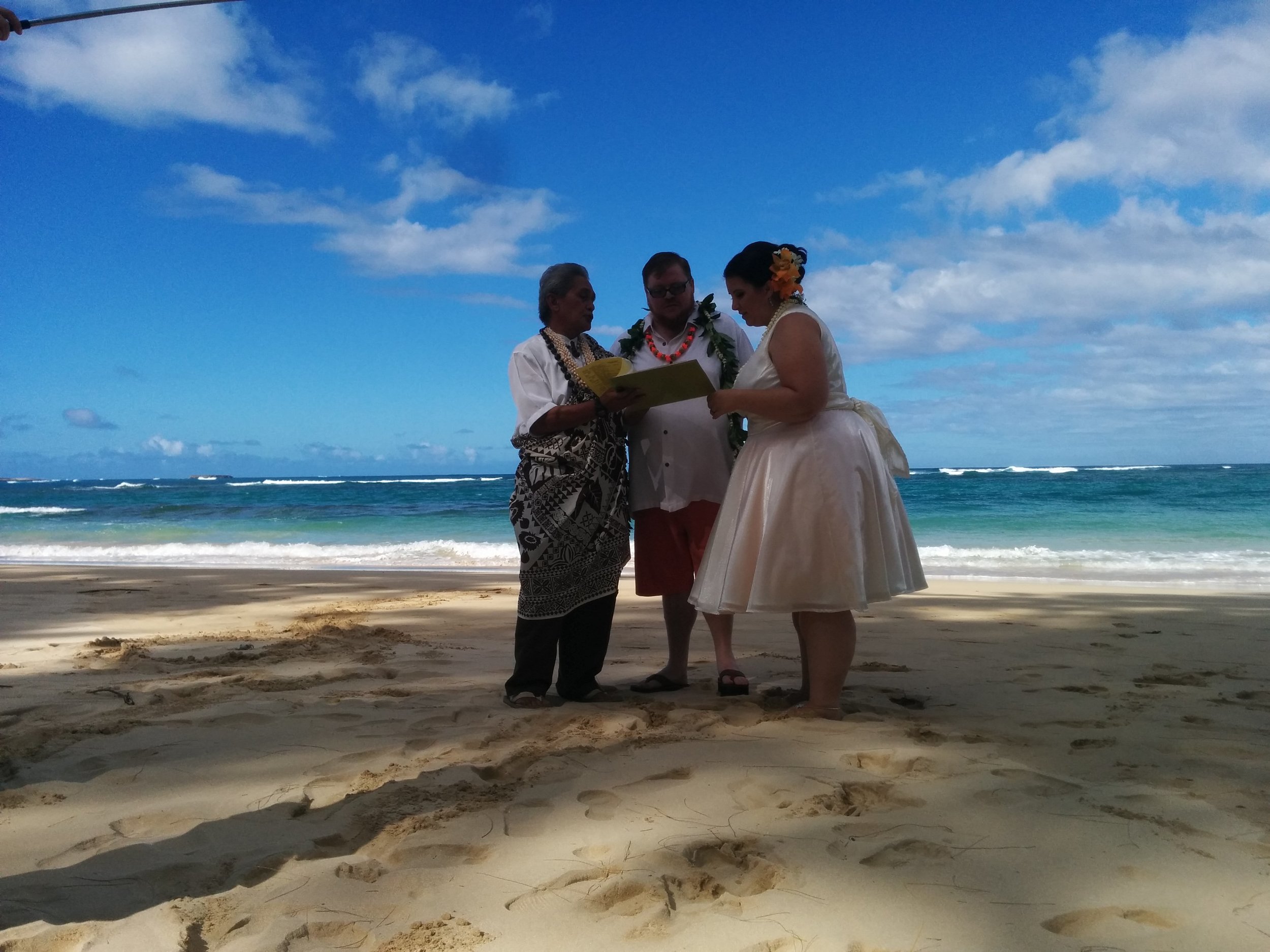 12-kokololio-beach-wedding.jpg