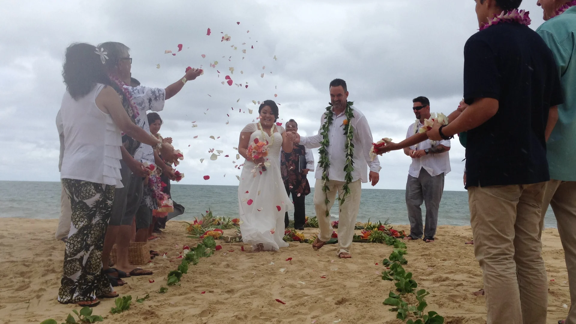 6-waimanalo-beach-ceremony.JPG