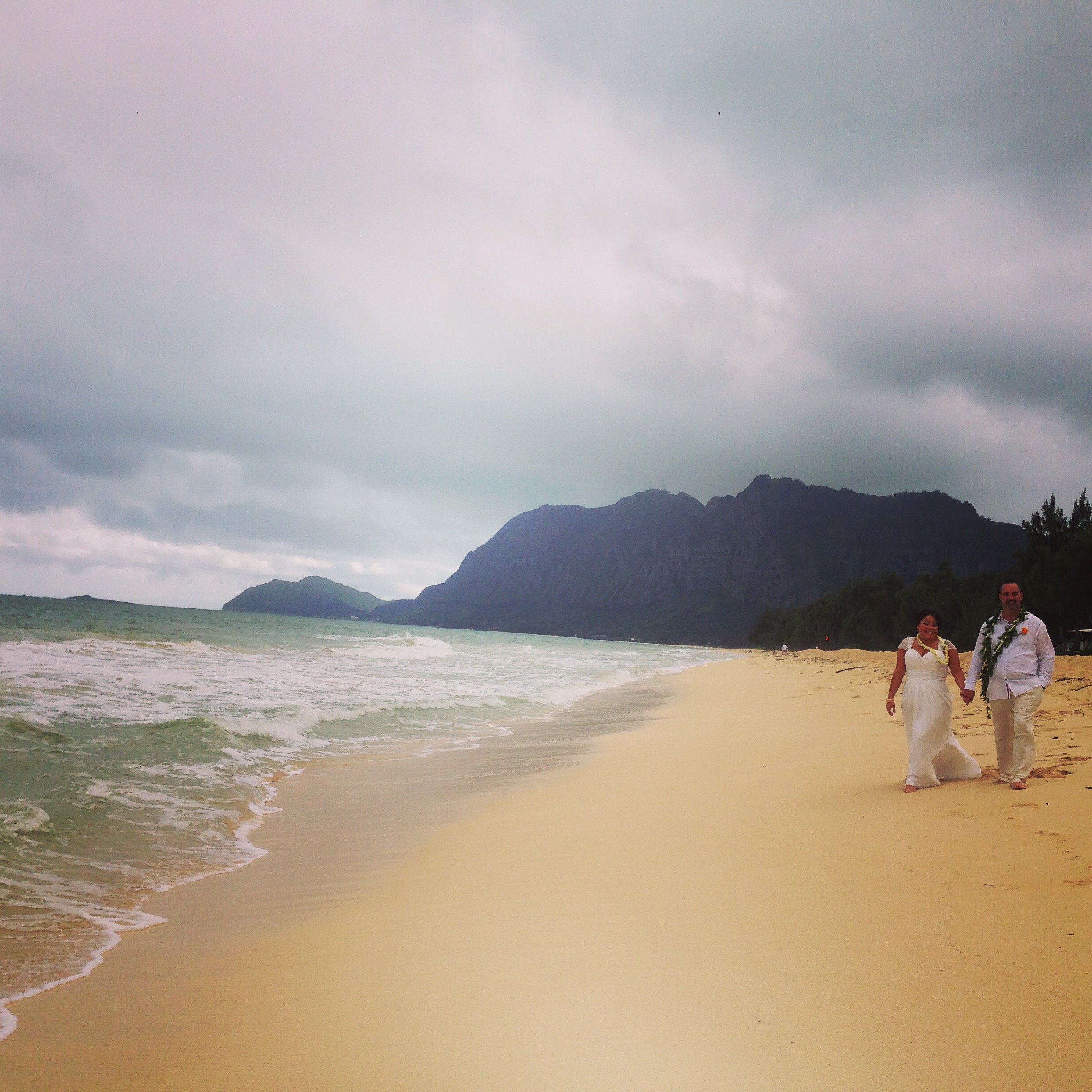 23-waimanalo-beach-wedding.JPG