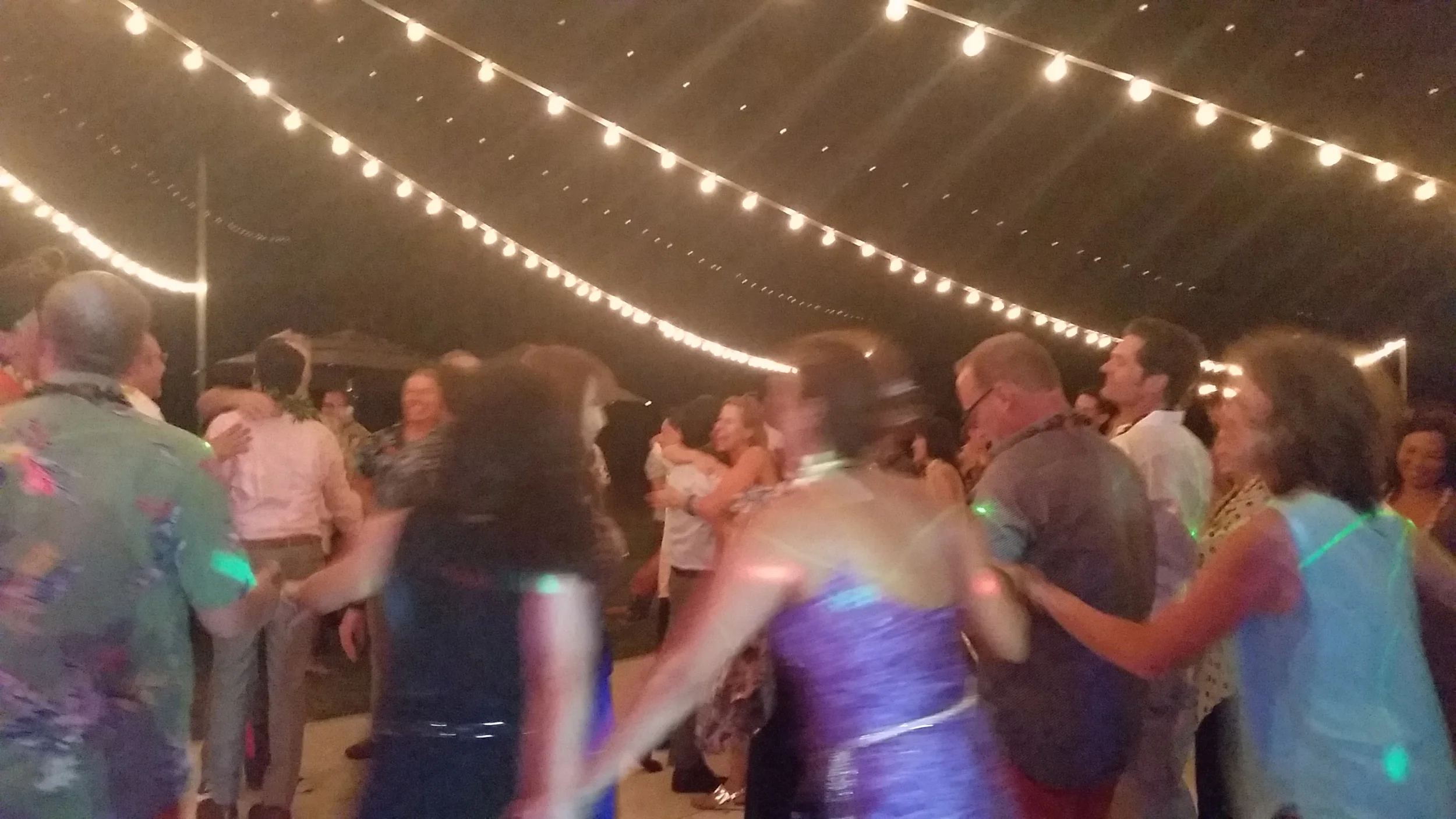 turtle-bay-resort-outdoor-wedding-reception