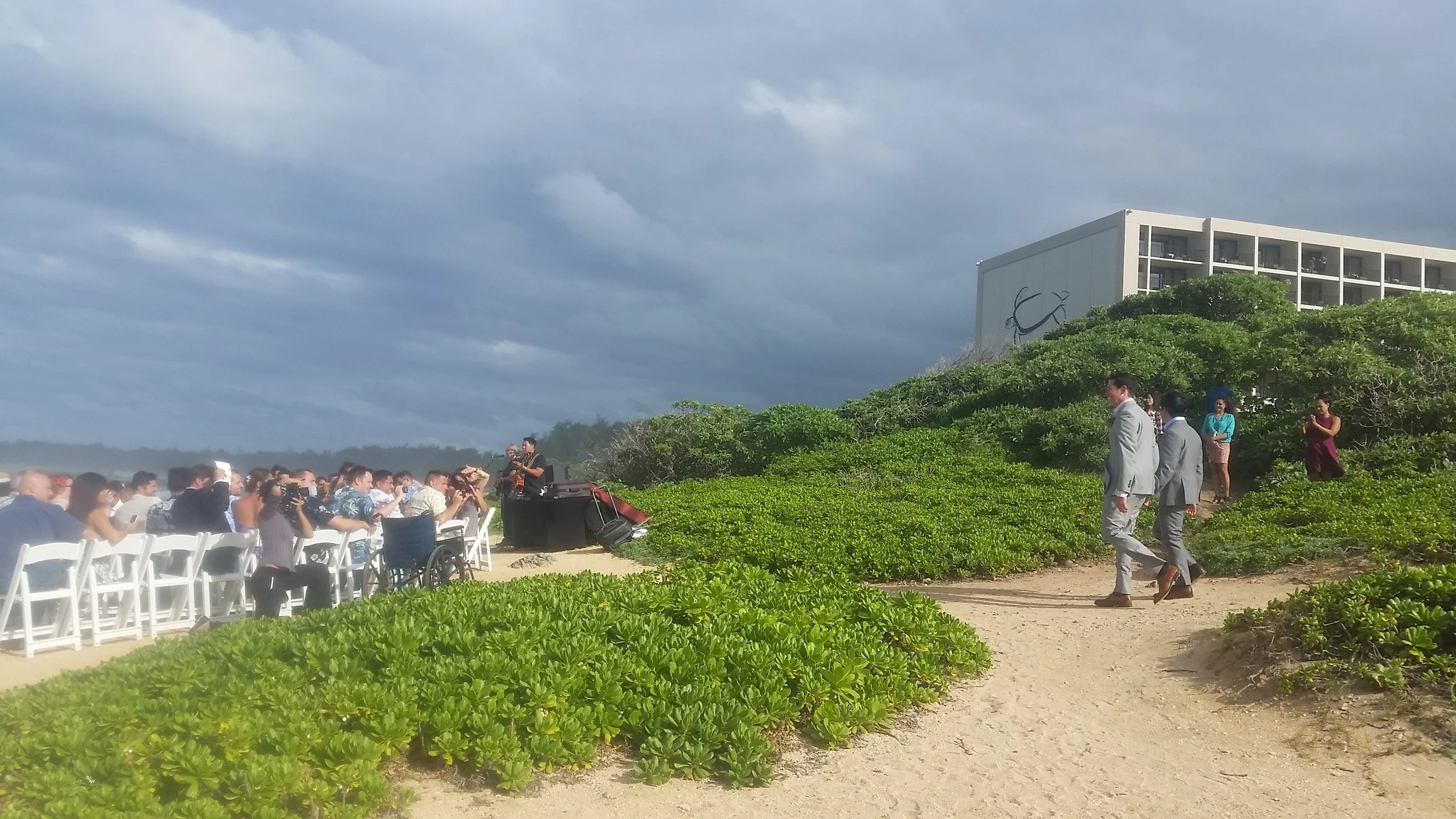 5-turtle-bay-resort-outdoor-ceremony.jpg