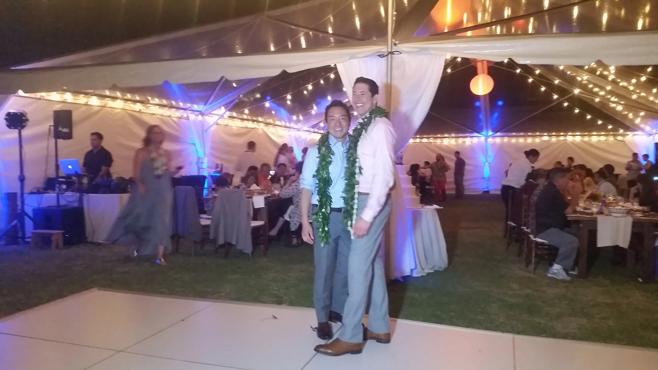 25-turtle-bay-resort-wedding-reception.jpg