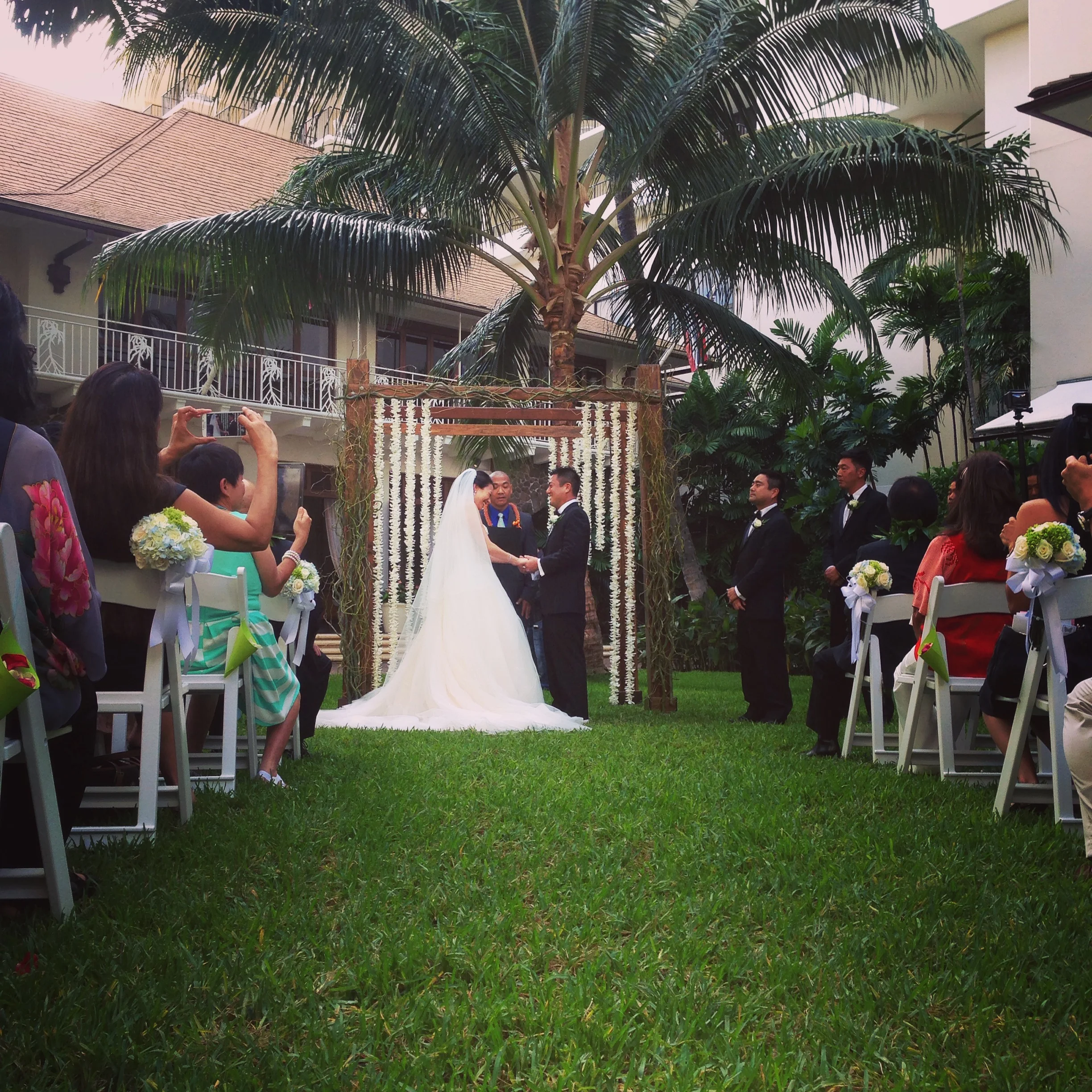 1-halekulani-hotel-wedding.JPG