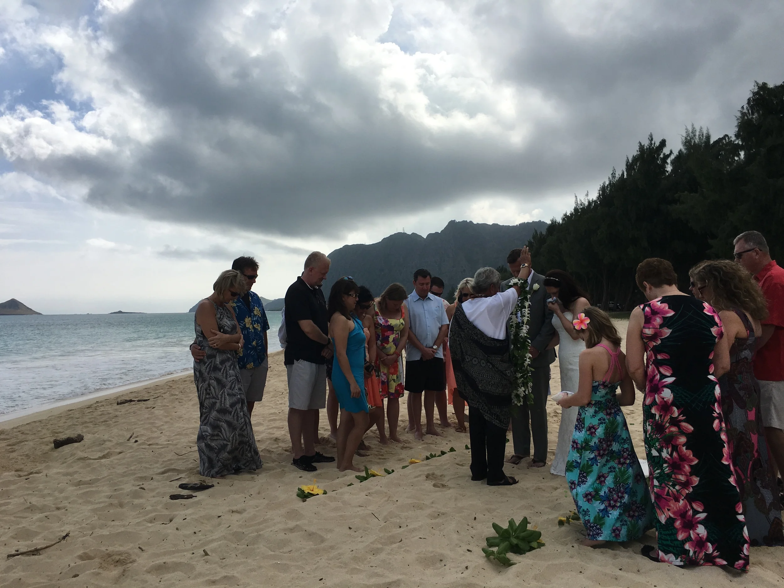 14-waimanalo-beach-ceremony.JPG