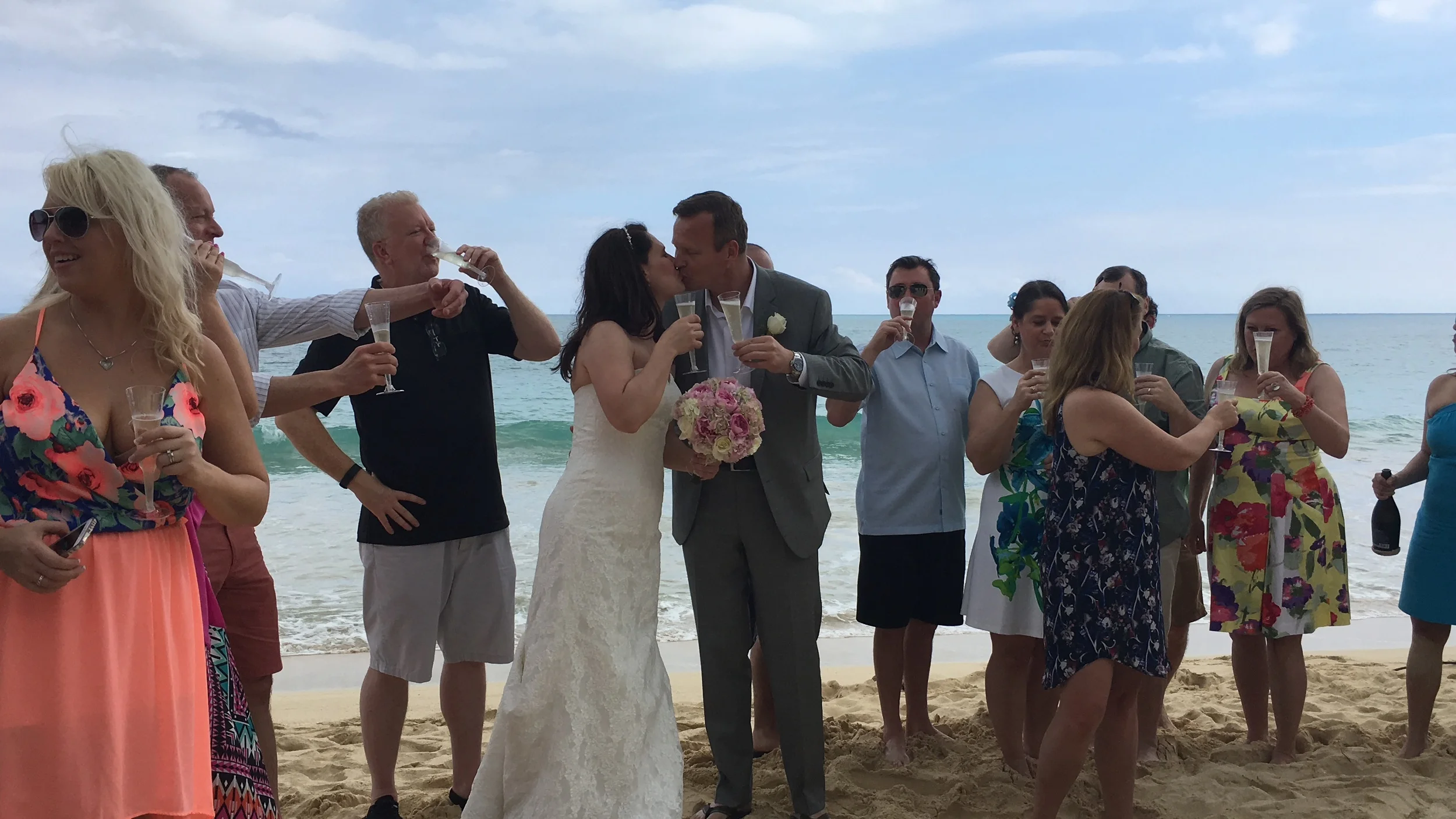 30-oahu-beach-hawaii-wedding.JPG