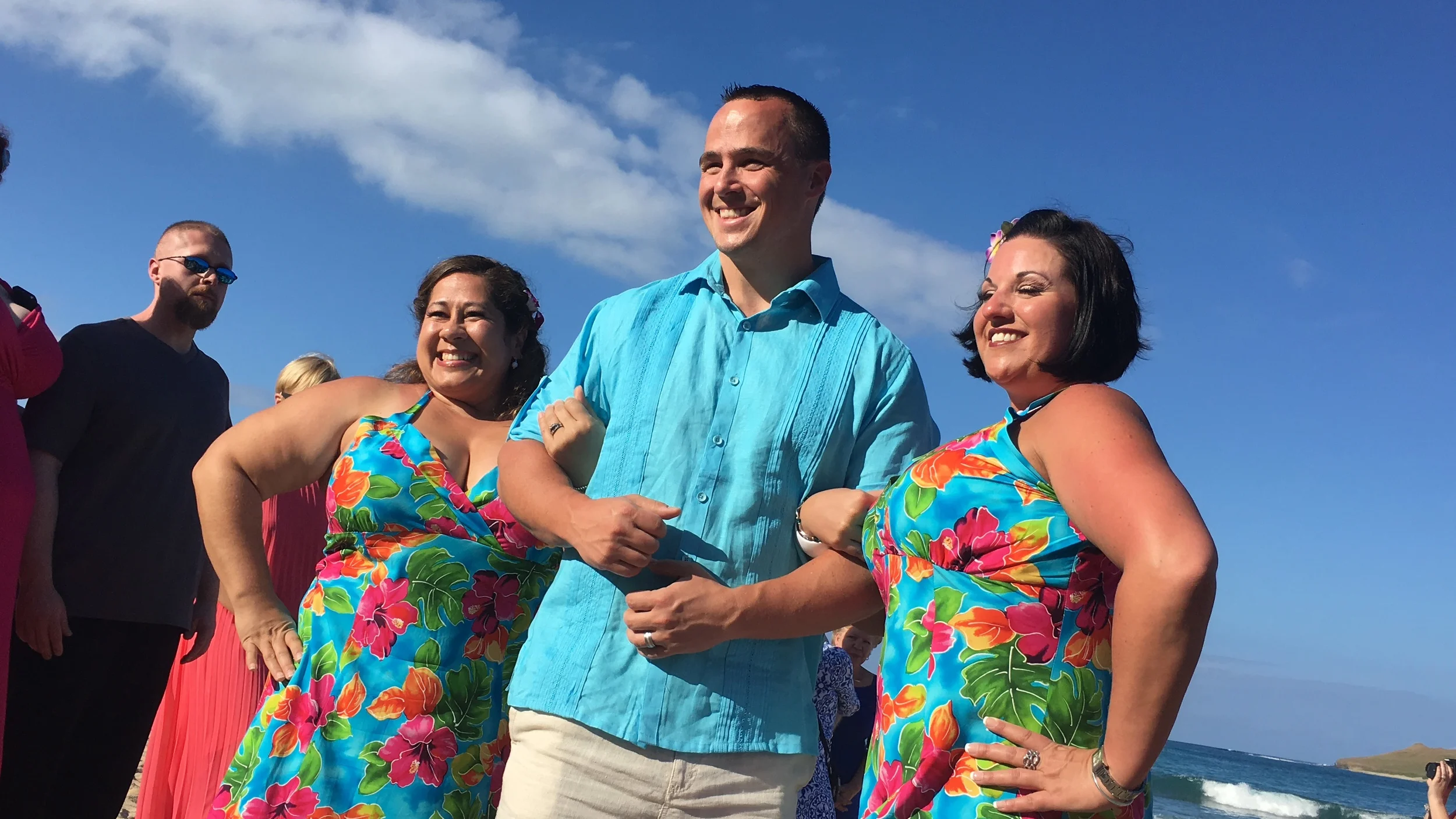 27-small-hawaii-beach-wedding.JPG
