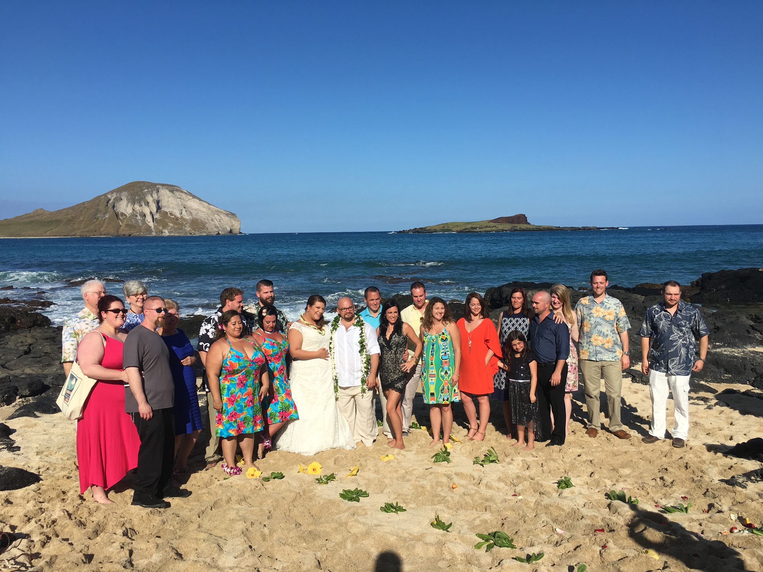31-small-hawaii-beach-wedding.JPG