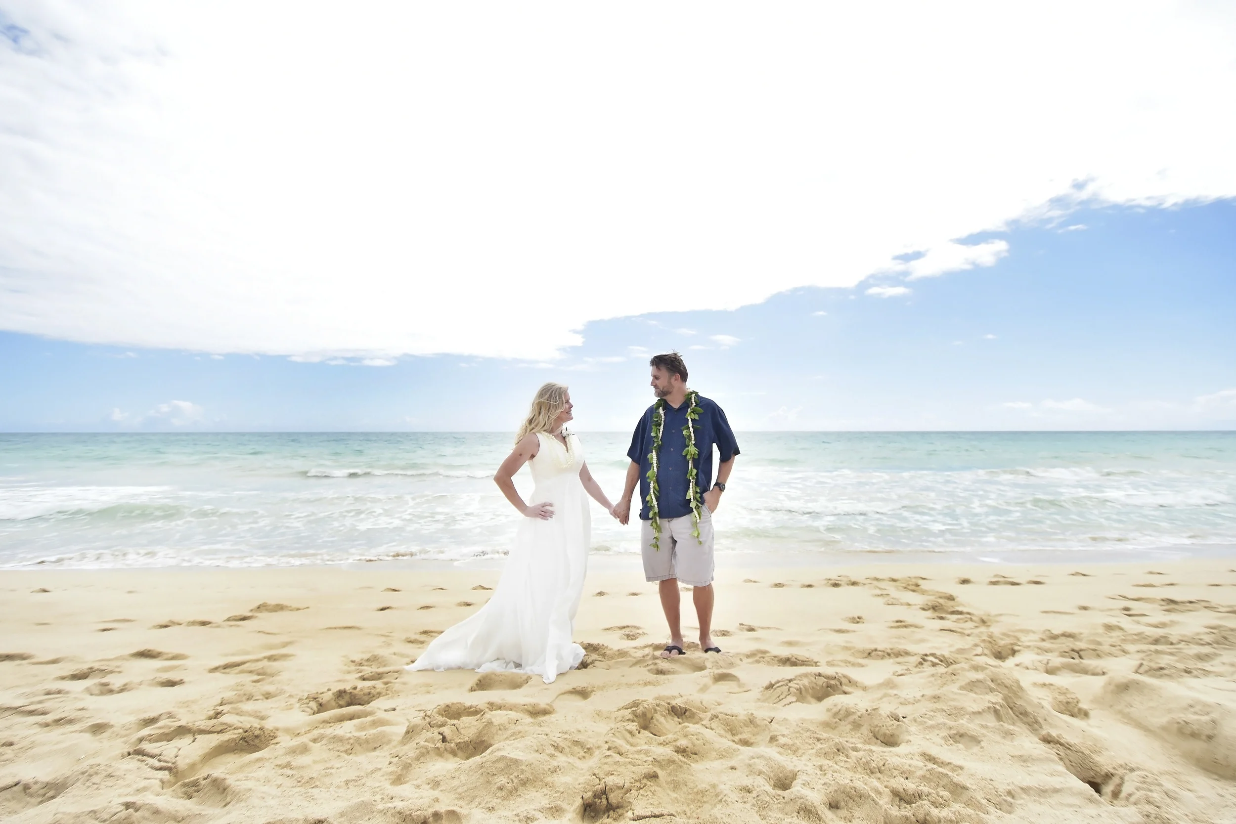 20-waimanalo-beach-wedding.jpg