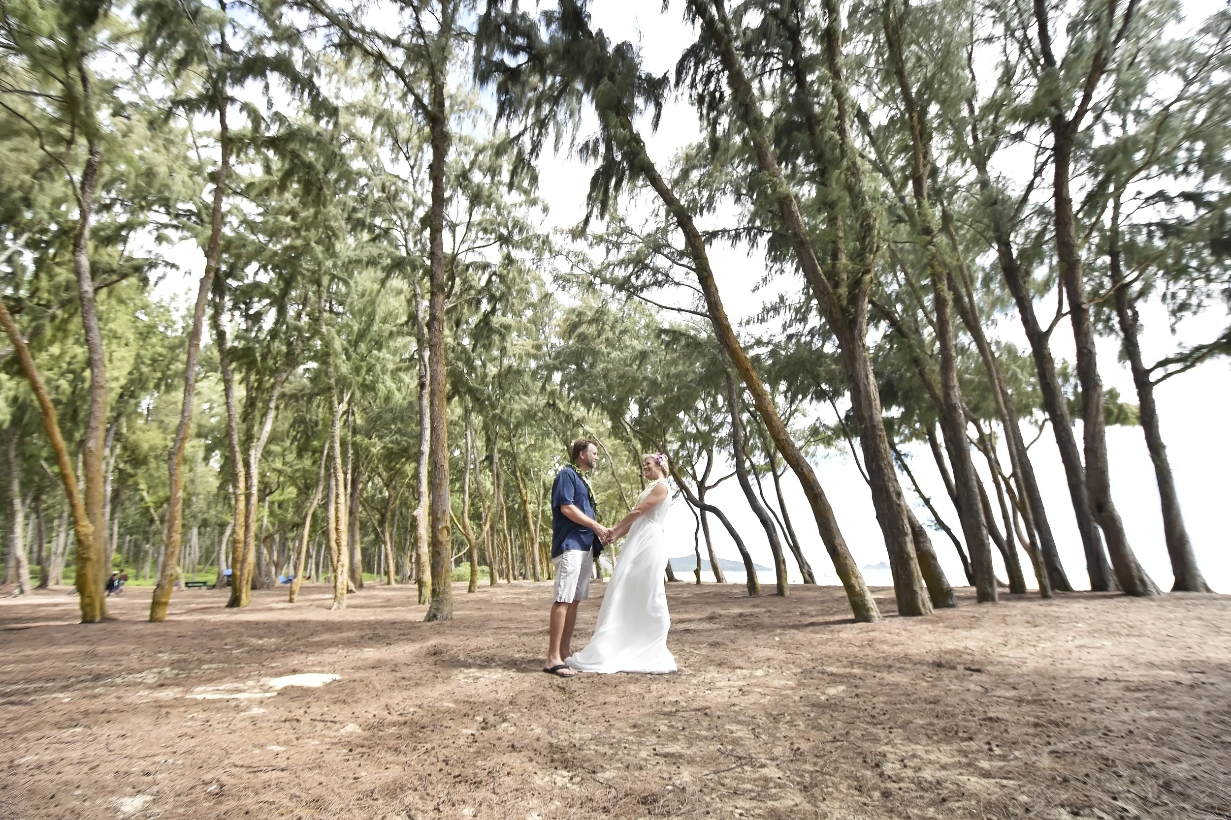 30-waimanalo-beach-wedding.jpg