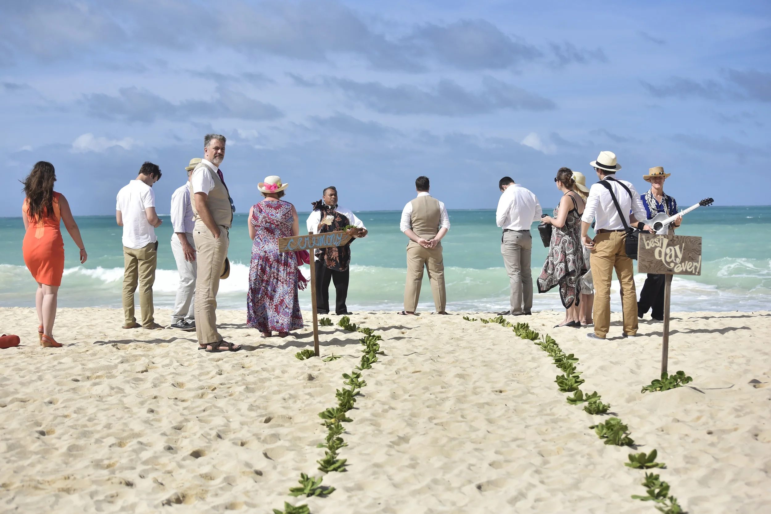 4-waimanalo-beach-wedding-hawaii.jpg