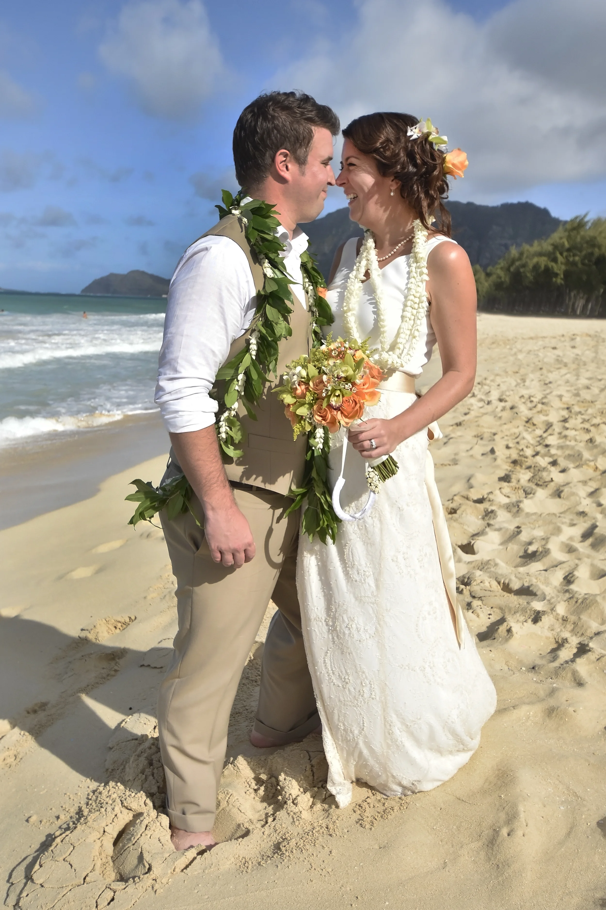 29-waimanalo-beach-wedding-hawaii.jpg