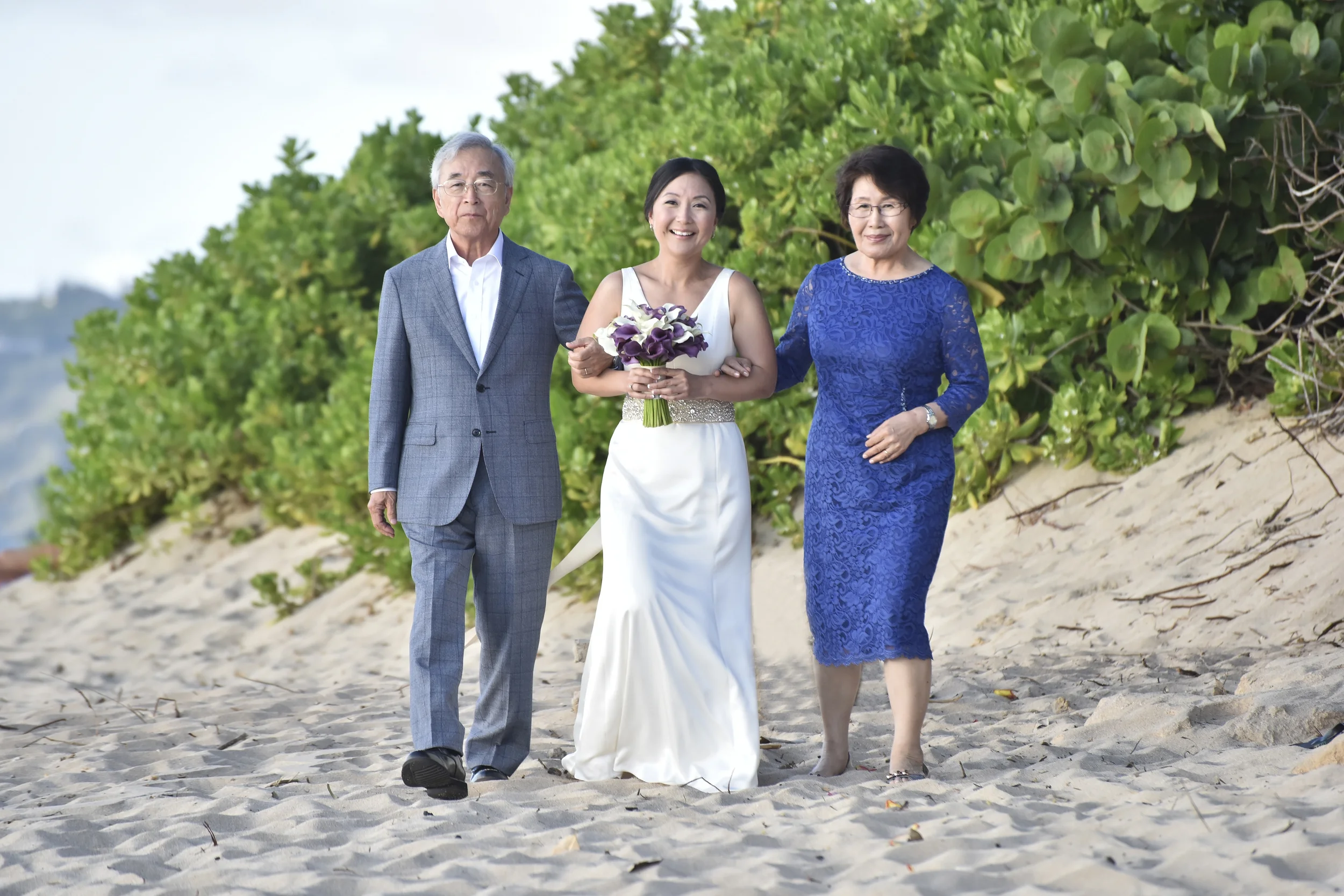 16-papailoa-beach-north-shore-wedding.jpg