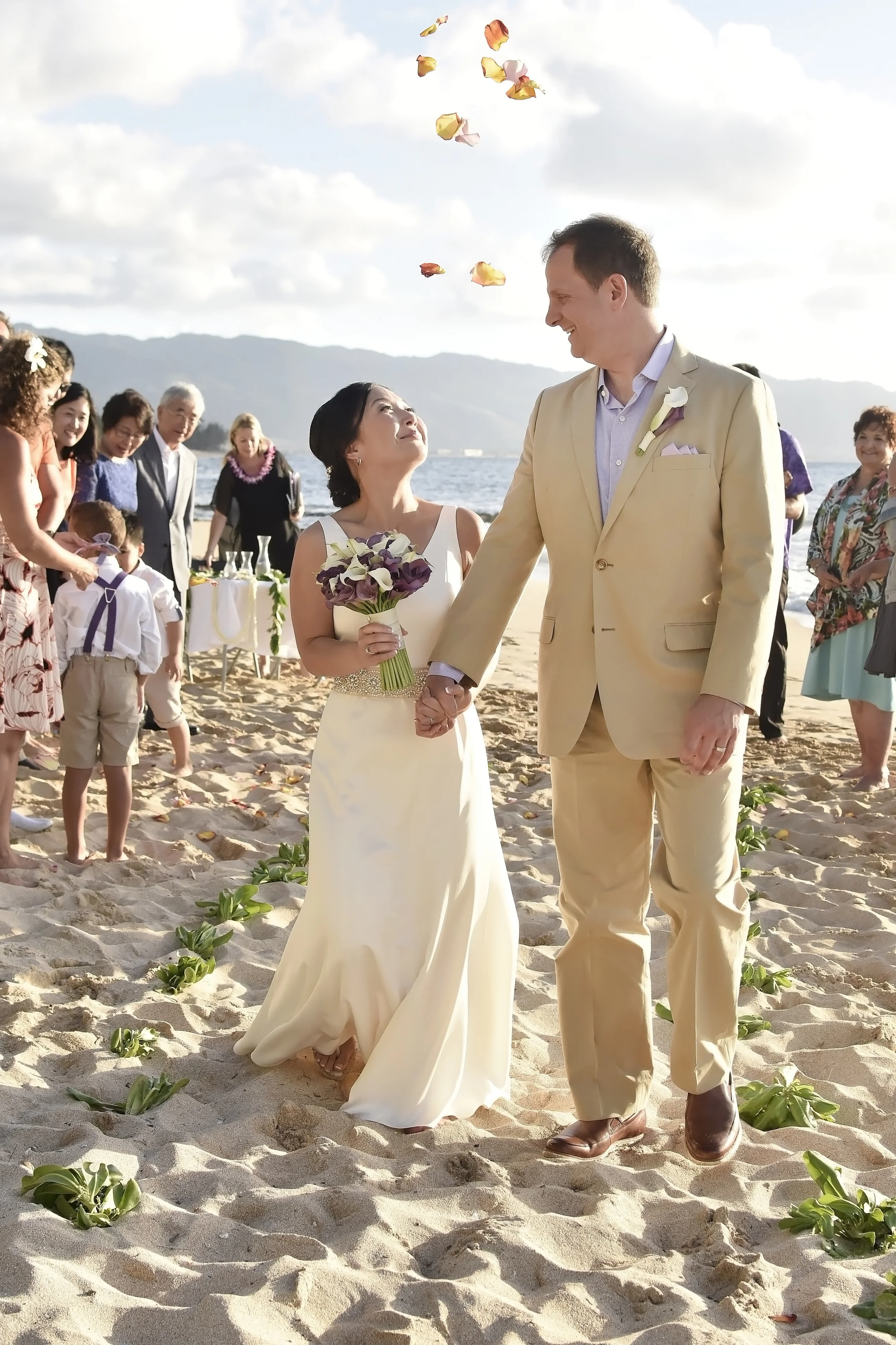 26-papailoa-beach-north-shore-wedding.jpg