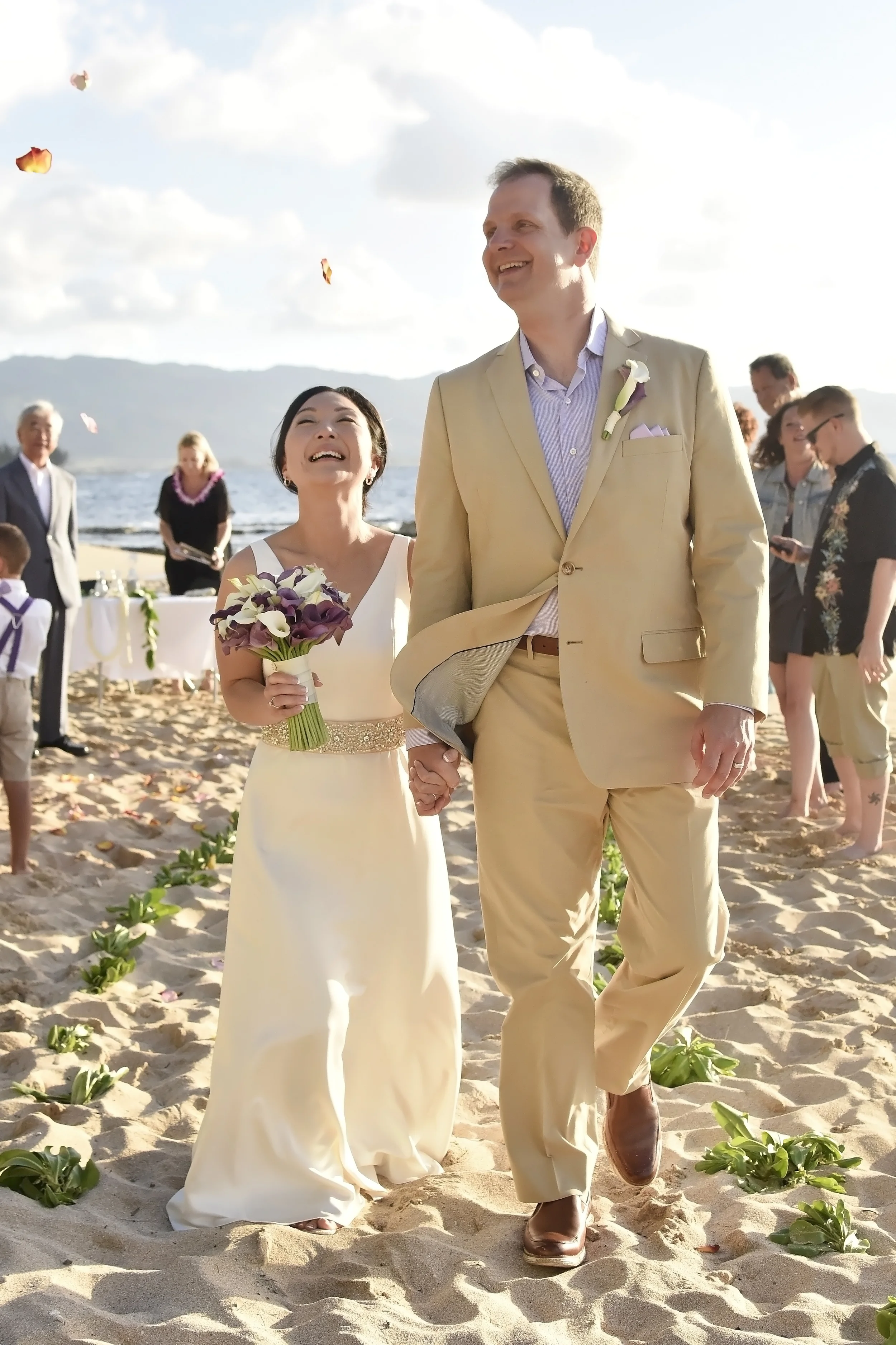 28-papailoa-beach-north-shore-wedding.jpg